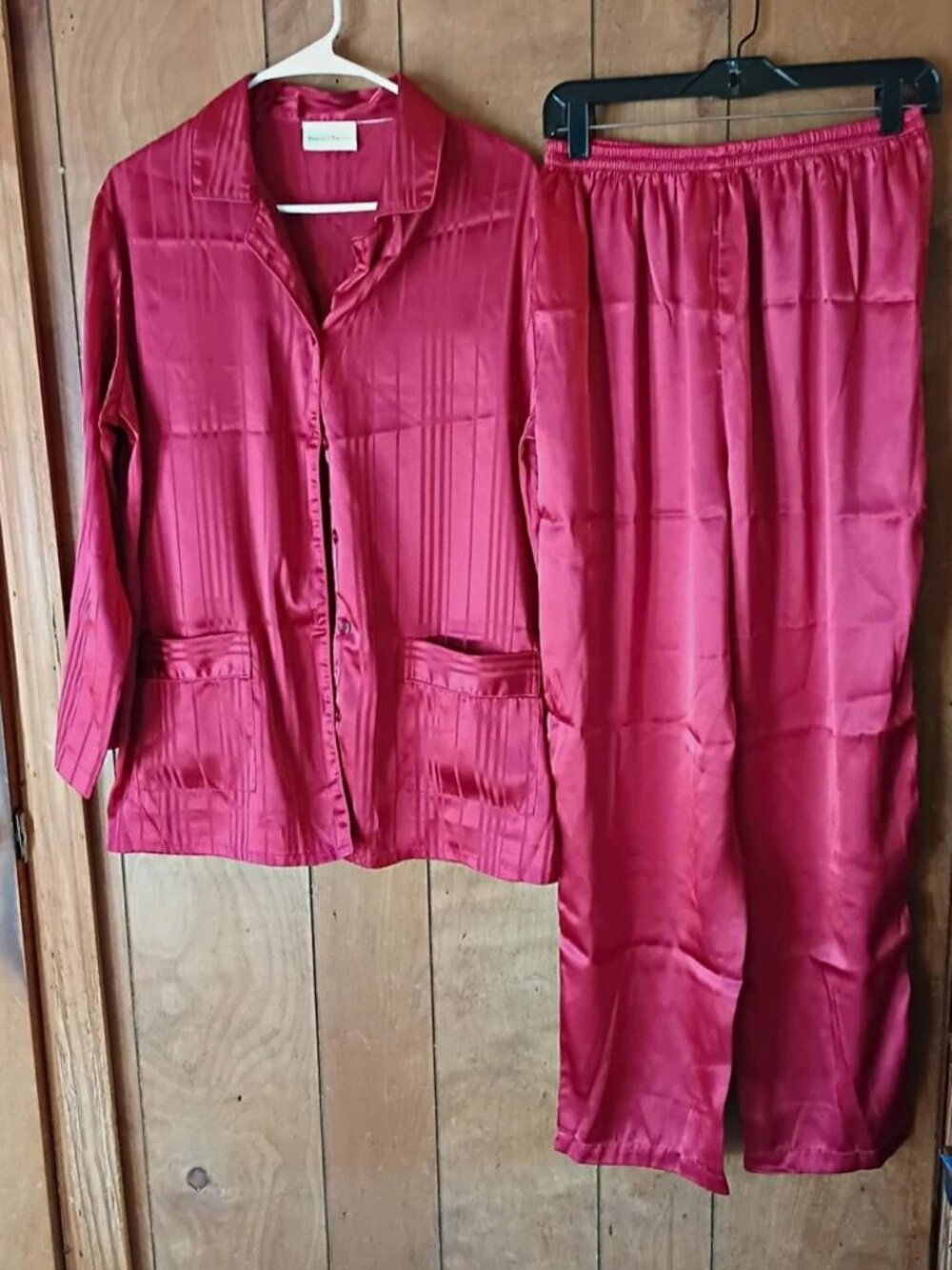 Jaclyn Smith Women’s Red Satin Pajama Set Button Front Long Sleeve M